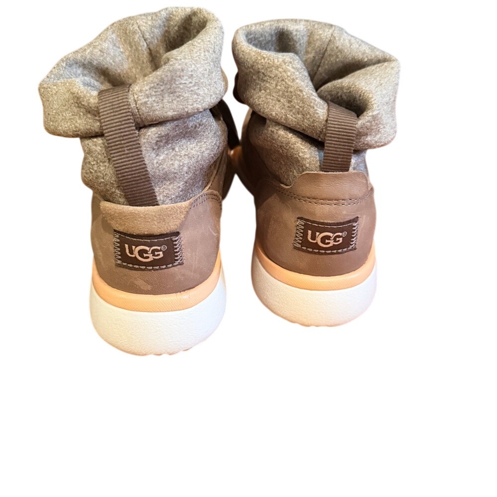 UGG Women's Gray‎ Fold-Over Cuff Sneakers Boots Size 5 - Picture 4 of 8